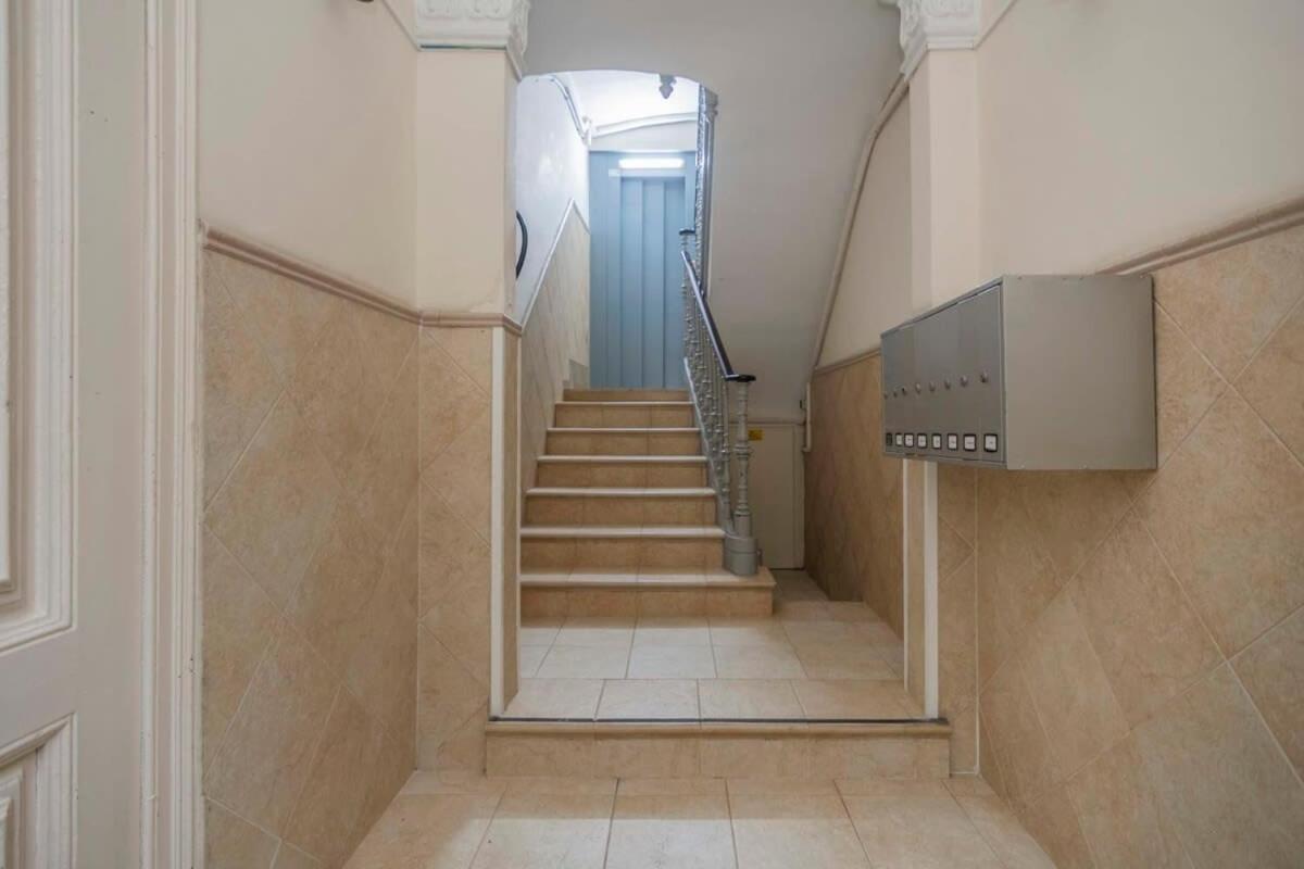 ברצלונה Exclusive 2 Bedroom Apartment In The City Center מראה חיצוני תמונה